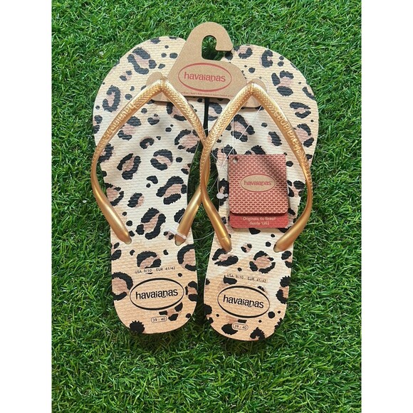 Havaianas Shoes - Havaianas Women's Animal Print Flip-Flops Size 9/10 NWT Cute! Gold! AUTHENTIC